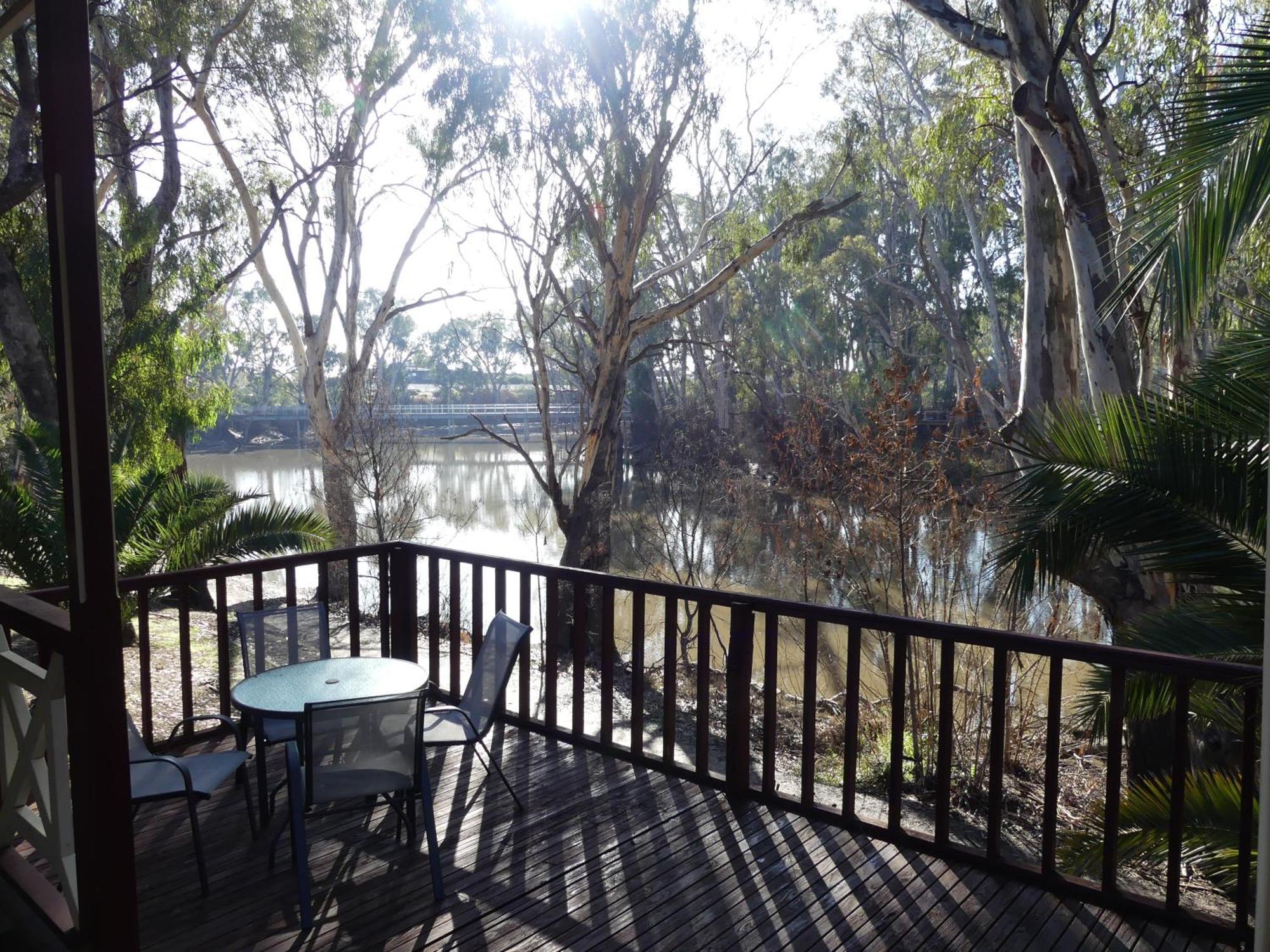 Moama Riverside Holiday Park Extérieur photo
